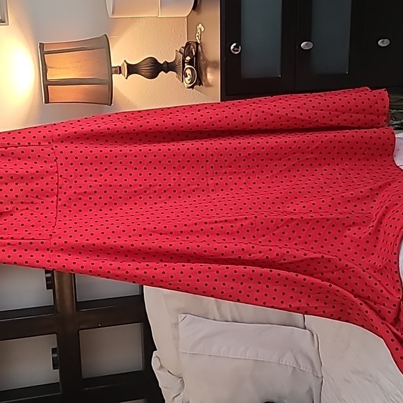 Red and Black Polka Dot Halter Midi  Sweetheart Pinup Dress with smocking - Picture 5 of 12